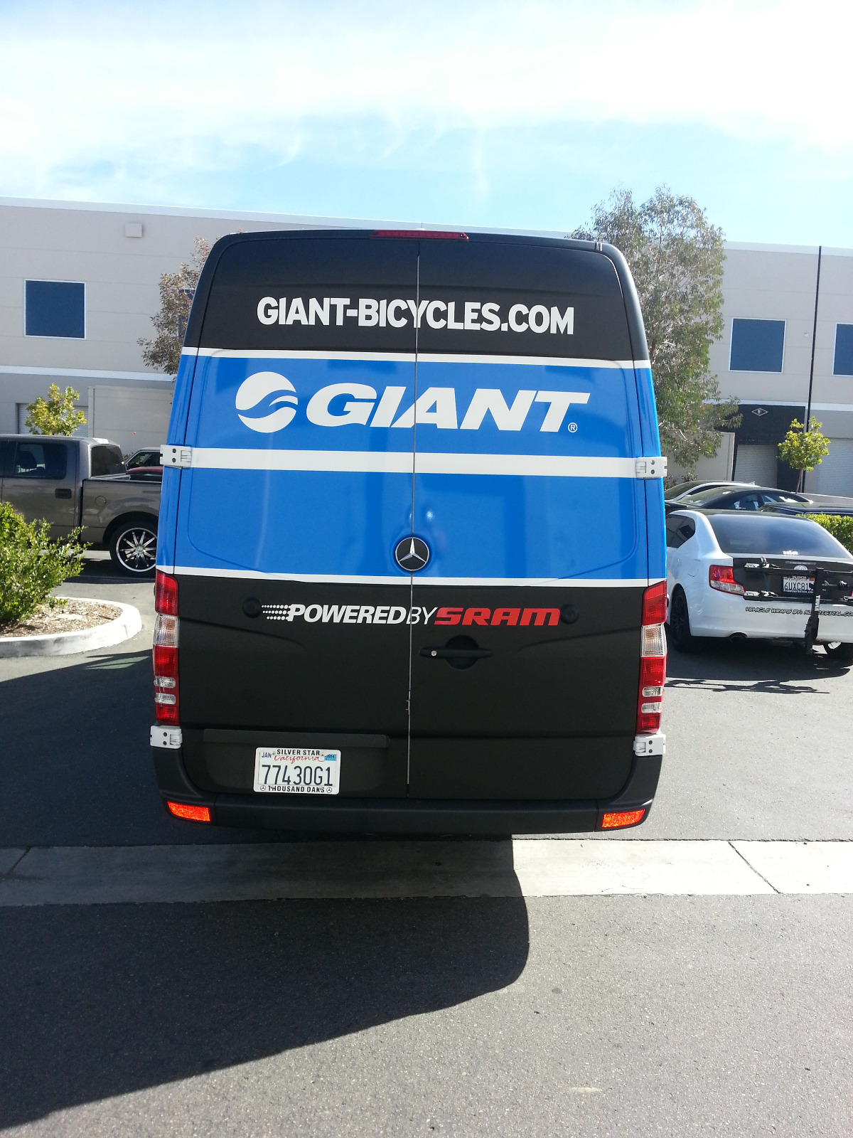 GIANT